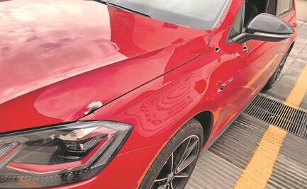 Balean automóvil de senadora morenista en el Edomex