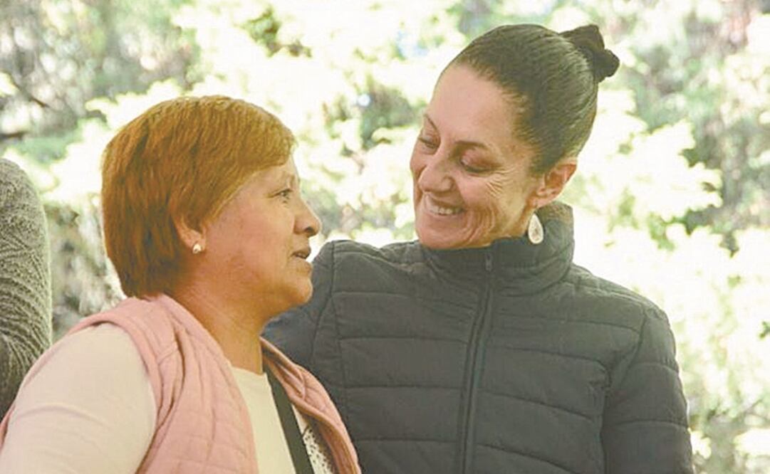 La jefa de Gobierno, Claudia Sheinbaum, entregó ayer apoyos del programa Altépetl a vecinos de San Lorenzo Acopilco, Cuajimalpa. Foto: ESPECIAL