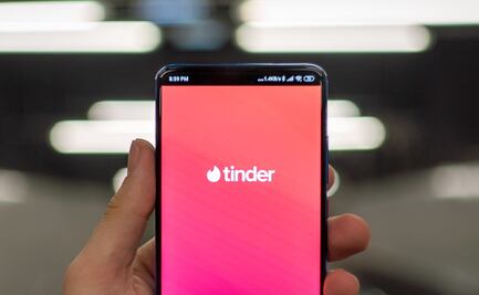 Estafadora de Tinder convence a hombres de comprar videojuegos