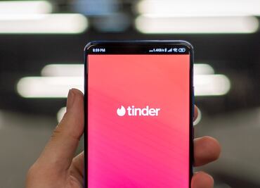 Estafadora de Tinder convence a hombres de comprar videojuegos