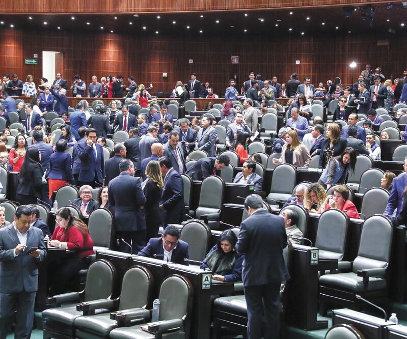 Los diputados señalan que los partidos políticos son evaluados no sólo por los militantes, sino por los votantes en cada elección. Foto: ARCHIVO EL UNIVERSAL
