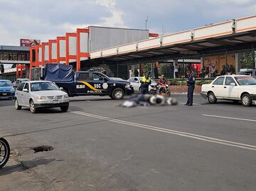 Muere motociclista tras desvanecerse en avenida Tlalpan, presuntamente era un adulto mayor