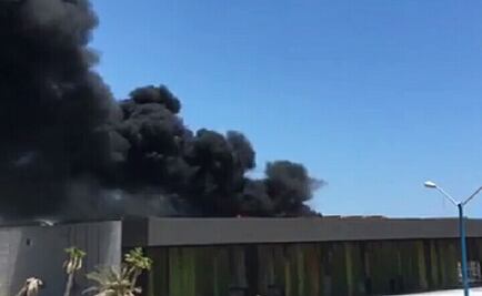 Se incendia Centro de Convenciones en Los Cabos