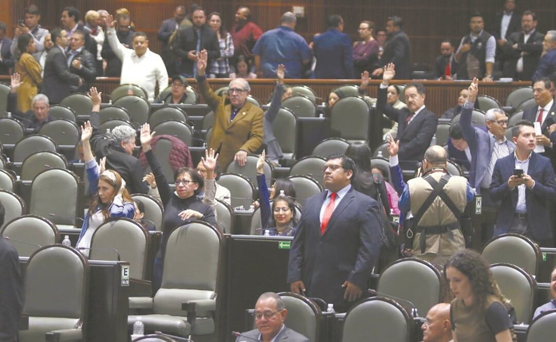Dan visto bueno. El pleno de la Cámara de Diputados aprobó y envió ayer al Senado la miscelánea fiscal 2020. Foto/CARLOS MEJÍA. EL UNIVERSAL