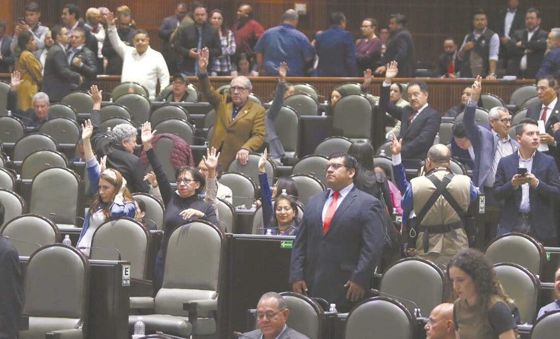 Dan visto bueno. El pleno de la Cámara de Diputados aprobó y envió ayer al Senado la miscelánea fiscal 2020. Foto/CARLOS MEJÍA. EL UNIVERSAL