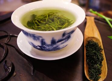 La infusión que retrasa el envejecimiento y ayuda a bajar de peso