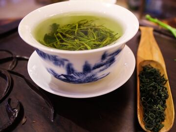 La infusión que retrasa el envejecimiento y ayuda a bajar de peso