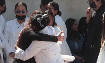 “Me valen madre sus abrazos del gobierno, lo que quiero es justicia”, familia de Mónica Citlalli Díaz durante su entierro 