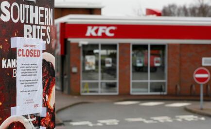 KFC cierra cientos de restaurantes en Reino Unido por escasez de pollo