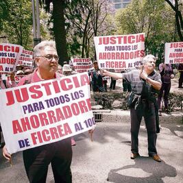 Detienen al dueño de Ficrea en Texas