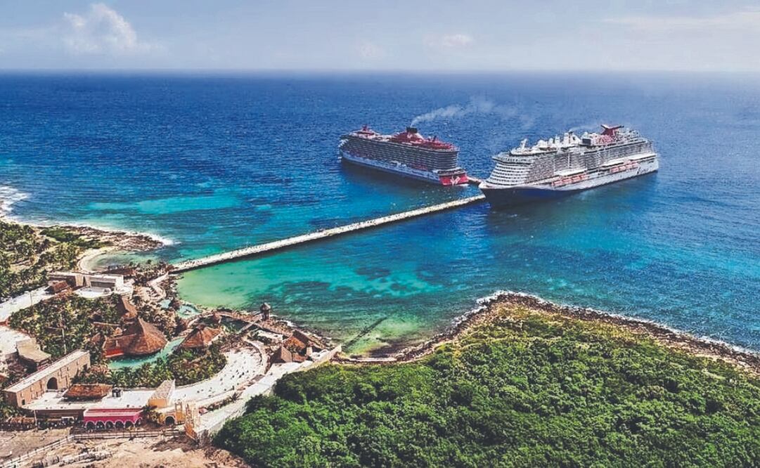 Tras el análisis de un recurso de revisión interpuesto por habitantes de Cozumel, la Semarnat detuvo la construcción de un cuarto muelle. Foto Especial