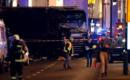 Reportan 9 muertos tras embestida de camión en mercado de Berlín