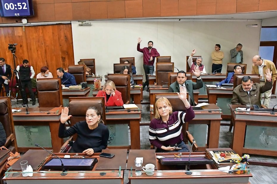 La iniciativa fue aprobada por 15 votos de Morena, PVEM y Nueva Alianza; hubo 10 votos en contra del PAN, PRI y PT. Foto: Especial