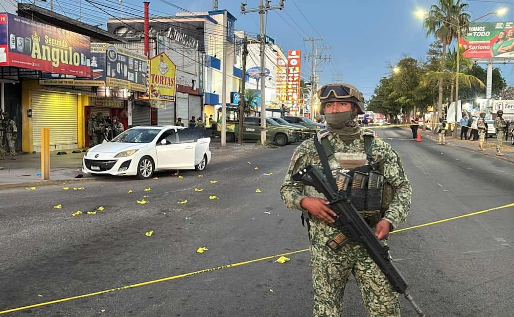 Violencia en Sinaloa: Distintos ataques armados deja tres muertos y dos heridos; Fiscalía recolecta varios cascajos.
Foto: Especial.