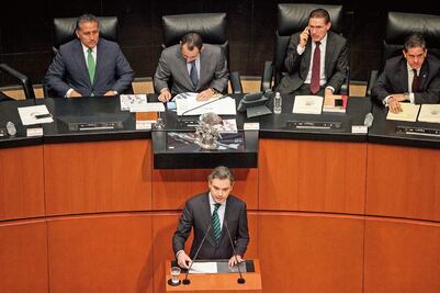 A revisión, entrega de tabletas, anuncia Nuño