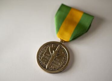 El Pentágono crea medalla de defensa de la frontera con México; prioridad, asegurar zona limítrofe