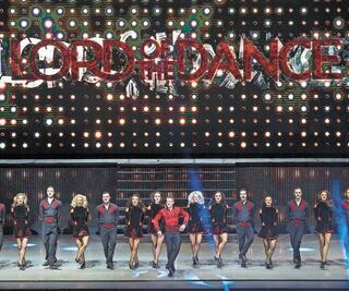 México se rinde ante los pasos de Luis Sánchez