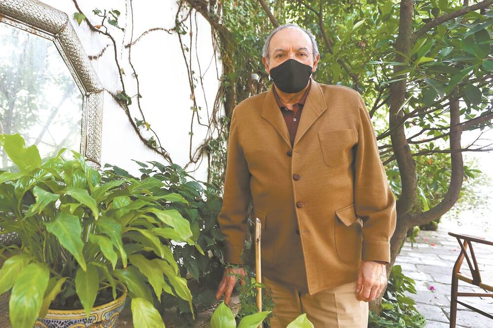 Héctor Aguilar Camín dice que la sanción de la SFP le ha hecho perder contratos a la empresa. Foto: Archivo/ El Universal