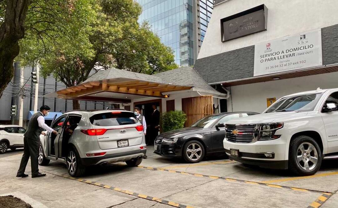 En su apertura este martes, luego de permanecer asegurado por la autoridad investigadora, la gente arribó como si nada. Foto: Valente Rosas / EL UNIVERSAL