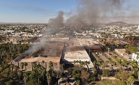 Peritajes por incendio en plaza Fiesta las Palmas en Los Mochis, Sinaloa, siguen inconclusos; suman 58 denuncias por daños