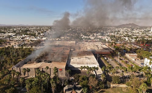 15-Hour Battle to Extinguish Fire at Los Mochis Commercial Plaza; Gas Leak Fueled Blaze, Six Dead