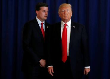 FBI contradice a la Casa Blanca sobre ex asistente de Trump acusado de abuso