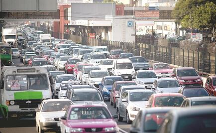 Este viernes 26 de abril no circulan autos con engomado azul
