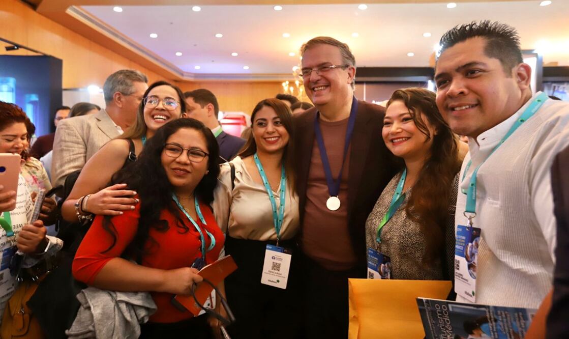 Marcelo Ebrard señaló que el bloque de oposición deberá definir sus tiempos para la elección de la candidatura presidencial, aunque algunos "siempre llegan tarde". Foto: Berenice Fregoso