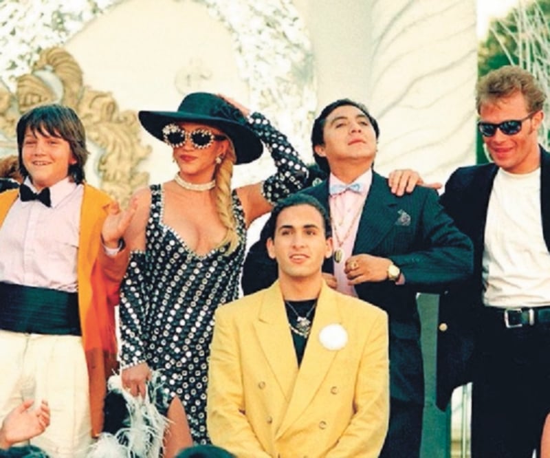 Laura León y Carlos Bonavides (centro, arriba) se hicieron populares. ARCHIVO EL UNIVERSAL