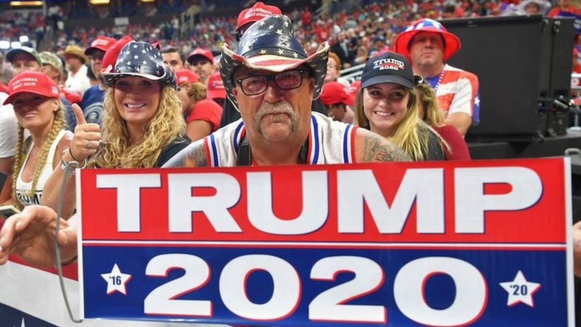Miles de fans esperaban a Donald Trump en el Amway Center de Orlando, Florida, este martes (Foto: AFP)