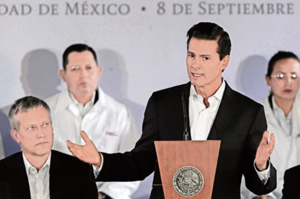 Enrique Peña Nieto en el Centro de Innovación y Desarrollo de Coca Cola en la Ciudad de México (ALEX CRUZ. EFE)