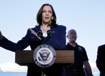 Tras visita a frontera con México, Kamala Harris promete sistema migratorio "humano"