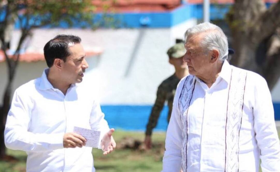 Andrés Manuel López Obrador y Mauricio Vila Dosal en la supervisión del Tren Maya en Yucatán / Foto tomada de Twitter