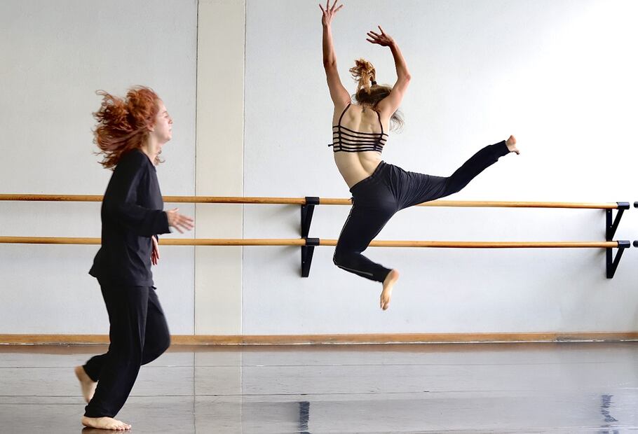 Fotografías del ensayo de “Paisajes insondables”, de la compañía de danza Delfos con al coreógrafa Claudia Lavista. Fotos: Berenice Fregoso/ EL UNIVERSAL.