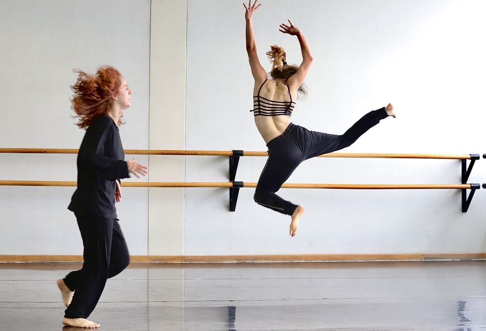 Fotografías del ensayo de “Paisajes insondables”, de la compañía de danza Delfos con al coreógrafa Claudia Lavista. Fotos: Berenice Fregoso/ EL UNIVERSAL.