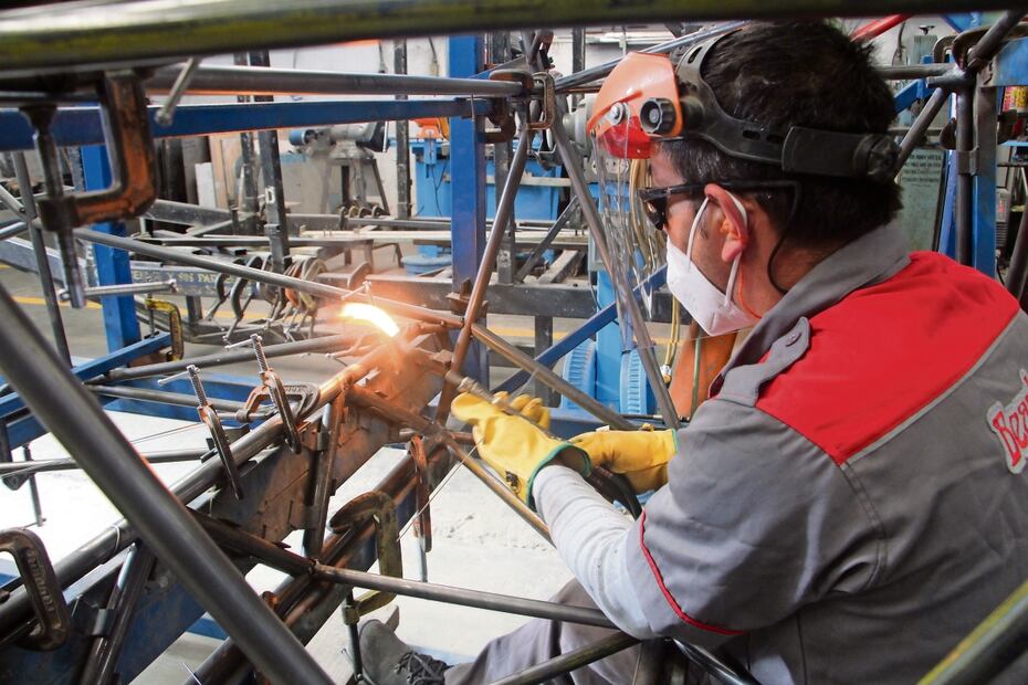 Los kits se fabrican en Atlixco para después mandarse a Estados Unidos y ser enviados a otros países. Foto: Omar Contreras
