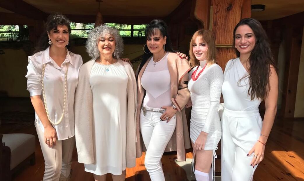 Maribel Guardia y Amanda Miguel lanzan la colaboración musical en la que estuvieron trabajando Diego Verdaguer y Julián Figueroa.
Foto: DIAM Music