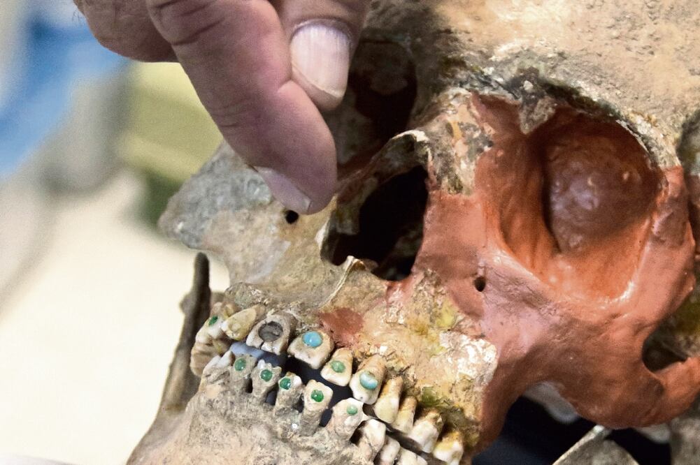 En la colección hay ejemplares con dientes mutilados y alrededor de 2 o 3 mil piezas con incrustación dentaria (YADÍN XOLALPA)