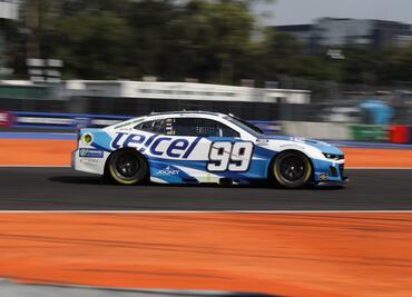 Daniel Suárez saldrá décimo en la NASCAR Cup Series; Shane van Gisbergen toma la pole