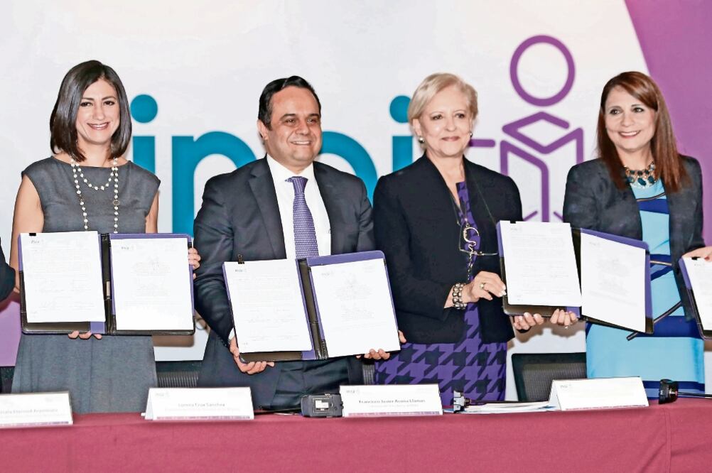 Francisco Acuña, consejero presidente del Inai, participó en el foro “Transparencia y acceso a la información, poder ciudadano para los derechos humanos y la igualdad”, organizado con el Instituto Nacional de las Mujeres (AGUSTÍN SALINAS. EL UNIVERSAL)