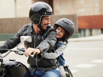 De cuánto es la multa por llevar niños en moto en la CDMX