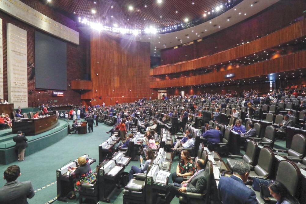 La Cámara de Diputados tiene entre sus pendientes la reforma que permite proceder penalmente contra el Presidente y legisladores federales. Foto/ARCHIVO EL UNIVERSAL