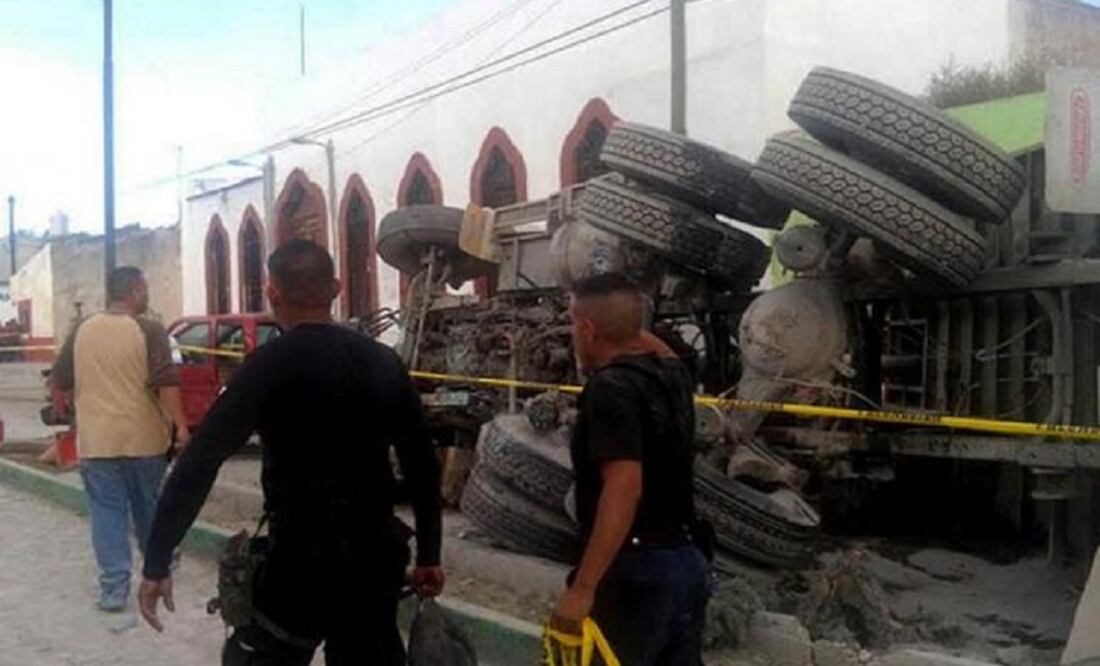 There was no immediate information on the condition of the injured or whether the truck's driver had been taken into custody. (Photo: EFE)