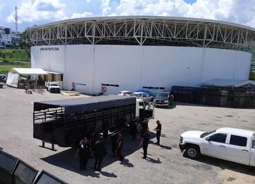 Habilitan arena de lucha libre como albergue para migrantes en Chiapas