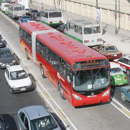 Concesionarios de la L2 del Metrobús se dicen en quiebra