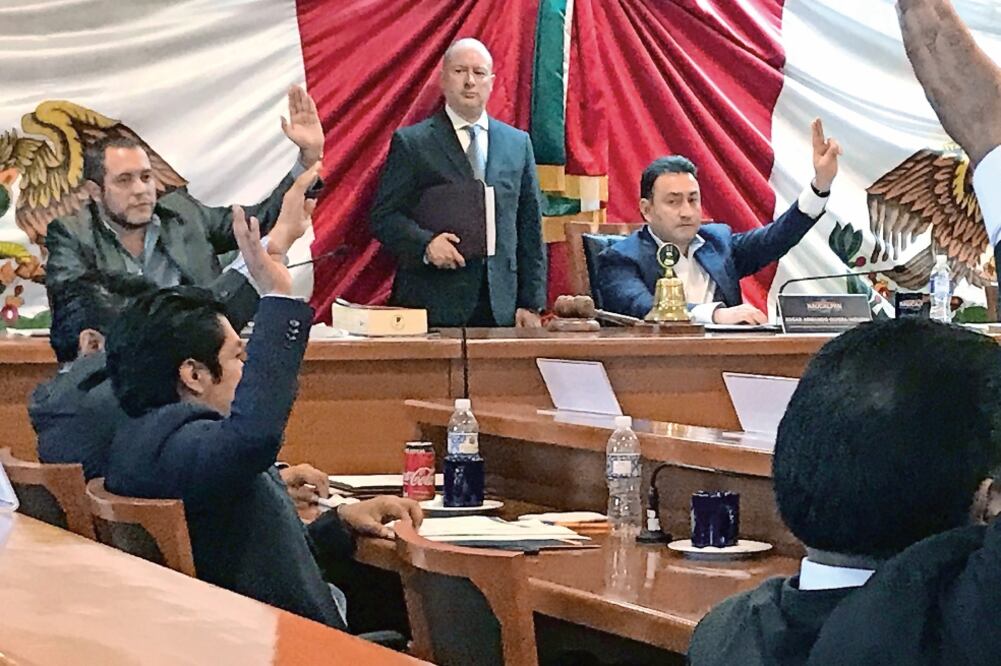 El ex edil, Édgar Olvera y trabajadores del municipio han recibido multas por más de 2 mdp por incumplir con ordenamientos para el pago de adeudos. Foto: ARCHIVO. EL UNIVERSAL