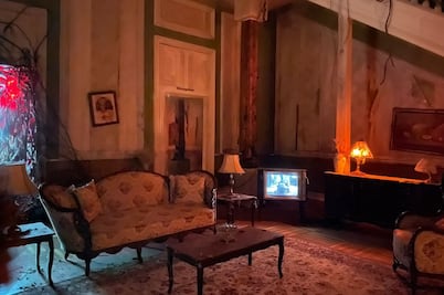 Así es la misteriosa “Casa Creel”, la primera experiencia inmersiva del Stranger Fest en CDMX