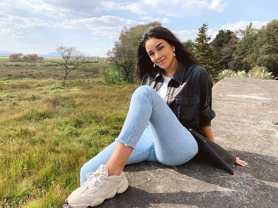 Ale Capetillo comparte en sus redes sociales los mejores consejos de maquillaje y moda para lucir increíble / Foto: Instagram @alecapetilloga