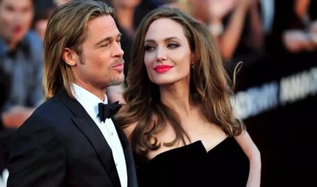 Angelina Jolie acusa a Brad Pitt de "asfixiar" a uno de sus hijos en un avión en 2016