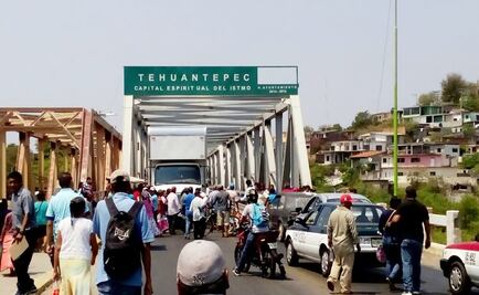 Por falta de agua, bloquean carretera en Tehuantepec